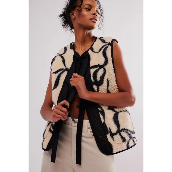 Free People Damson Madder UK 10 US 6 Marta Borg Gilet Bow Vest Teddy Black New - Picture 4 of 16